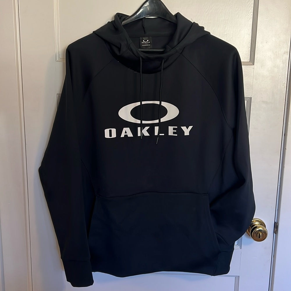 Oakley sweatshirt performance fit
